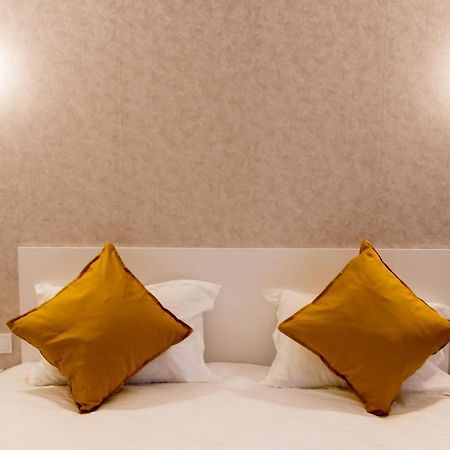 Complex Carol Hotel บูเซา ภายนอก รูปภาพ