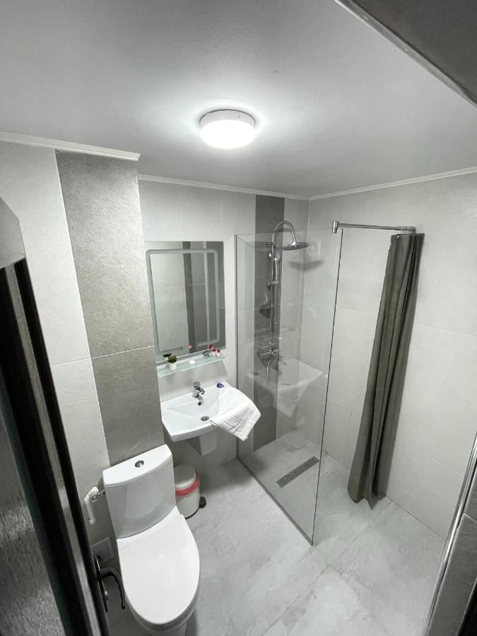 Complex Carol Hotel บูเซา ภายนอก รูปภาพ