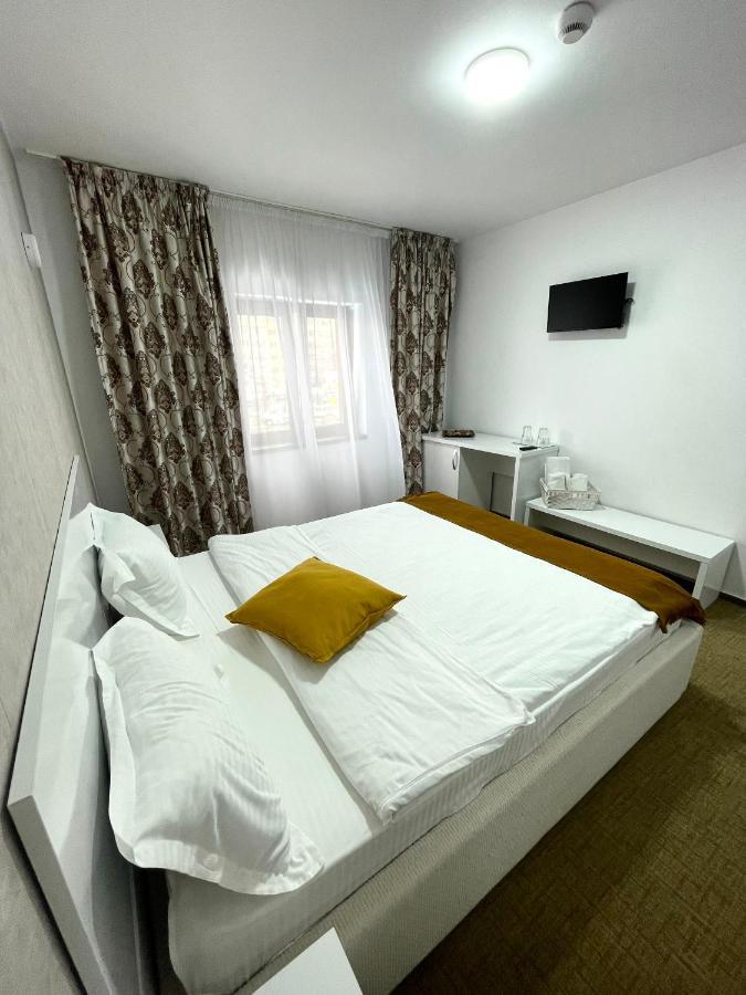 Complex Carol Hotel บูเซา ภายนอก รูปภาพ