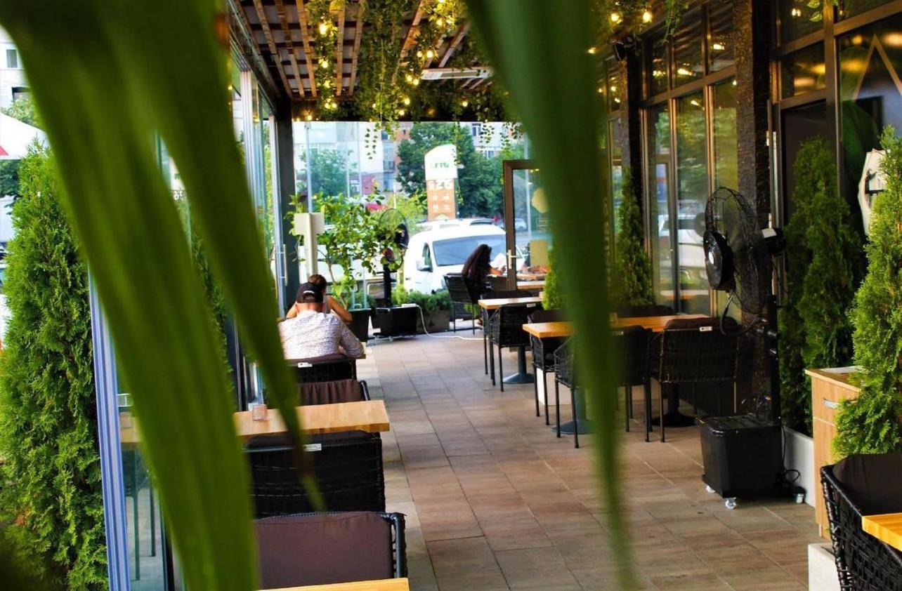 Complex Carol Hotel บูเซา ภายนอก รูปภาพ